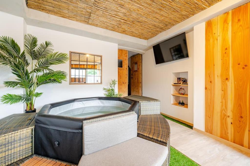 Nuit Romantique Avec Spa Privatif Meilhaud Экстерьер фото